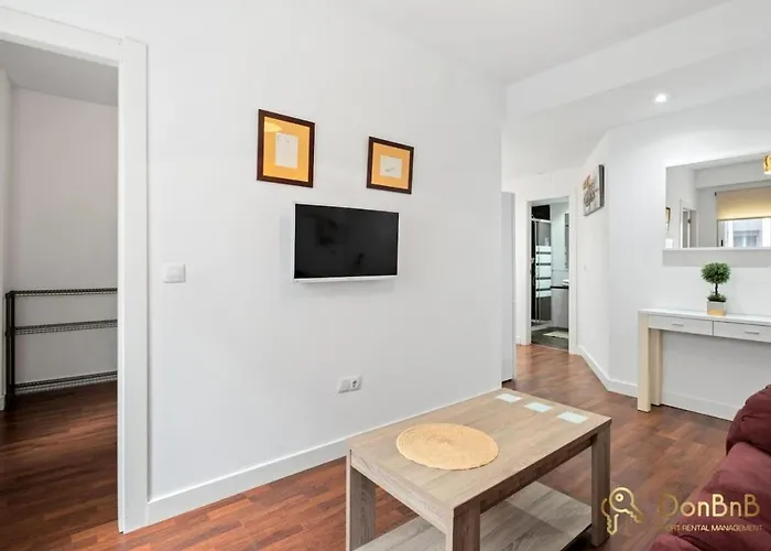 One Minute From Merced In Apartment Malaga