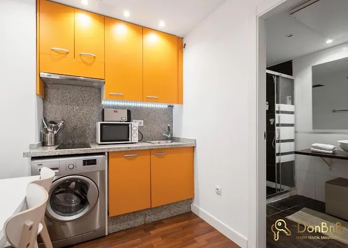 One Minute From Merced In Apartment Malaga